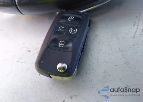 2013 Volkswagen Passat 2.5L Sel Premium from USA, damaged, VIN 1VWCH7A33DC012717